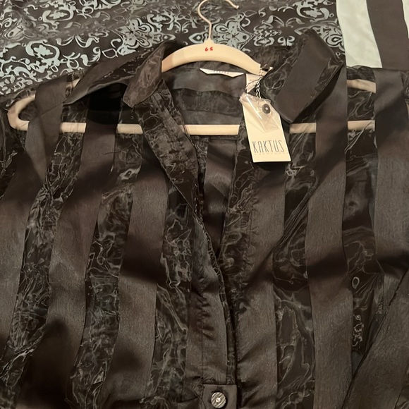 KAKTUS WOMENS Black Textured Blouse, new with tags, size large - Picture 5 of 8